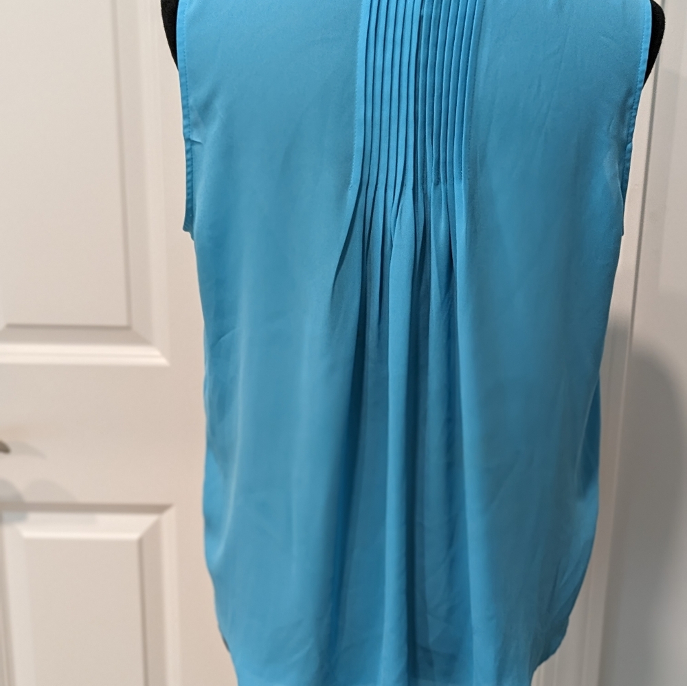 Women's Size MEDIUM Top Blouse - Picture 2 of 2